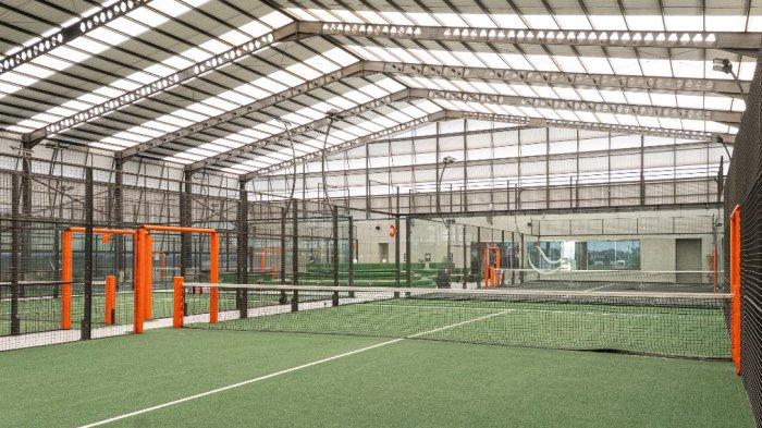 Liga.Tennis Padel beralamat di Jalan Adi Sucipto, Blulukan, Kecamatan Colomadu, Kabupaten Karanganyar. Ada 8 lapangan Padel berstandar internasional yang bisa digunakan pecinta Padel di Solo dan sekitarnya.