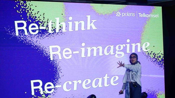 Telkomsel DobrakFest: VP Corporate Innovation, Sustainability and Marketing Telkomsel, Mia Melinda menyebutkan DobrakFest menjadi inisiatif internal untuk memperkuat fokus perusahaan terhadap customer experience.