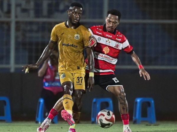 Suasana pertandingan antara Bhayangkara FC vs Madura United pada laga pekan ke-32 Super League 2025-2026 di Stadion Sumpah Pemuda, Bandar Lampung, pada Senin (11/5/2026).