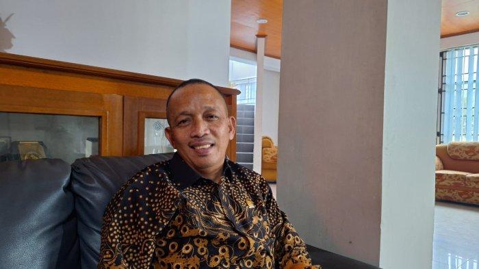 Ketua DPRD Bangka Jumadi, ketika ditemui Bangkapos.com di lobby gedung DPRD Bangka.