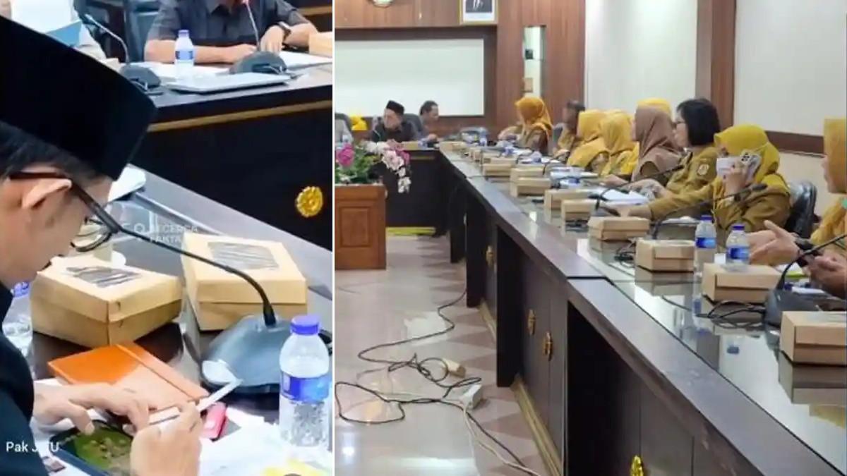 RAPAT MAIN GAME - Suasana RDP Komisi D DPRD Jember dengan stakeholder Kesehatan, Senin 911/5/20260. Saat RDP warga yang ikut dalam RDP itu memergoki seorang anggota dewan asyik bermain game sambil memegang rokok