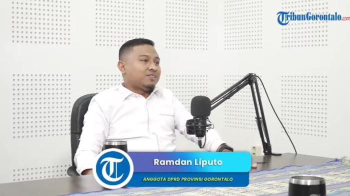 HUMAN INTEREST -- Anggota DPRD Provinsi Gorontalo, Ramdan Liputo saat membagikan kisahnya di Podcast TribunGorontalo.com.