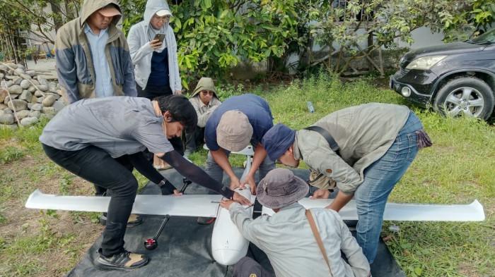 Pelaksanaan pelatihan pengaturan dan simulasi jarak terbang drone dilaksanakan di Kantor Pertanahan Kabupaten Parigi Moutong. Jumat (08/05/2026).