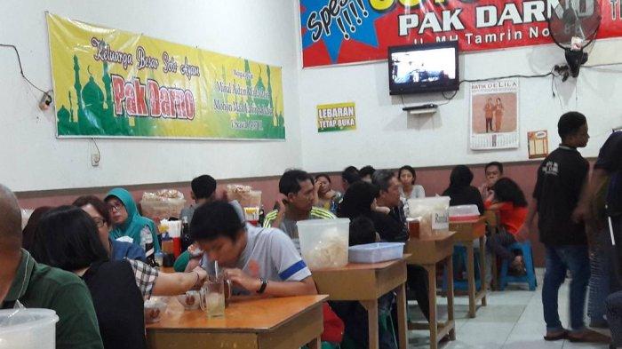 Soto Ayam Pak Darno di Semarang.