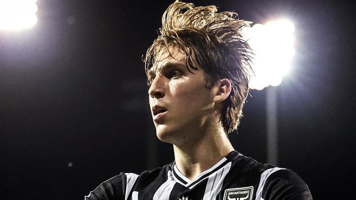 CALON NATURALISASI - Luke Vickery merupakan pemain keturunan Indonesia yang memiliki garis keturunan dari sang nenek yang berasal dari Medan. Ia saat ini membela Macarthur FC (Liga Australia) terbuka dan bersedia dinaturalisasi Timnas Indonesia.