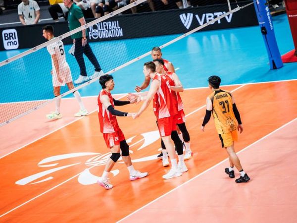Jakarta Bhayangkara Presisi melakukan selebrasi saat berlaga pada perempat final AVC Champions League 2026 di GOR Terpadu Ahmad Yani, Pontianak, Kalimantan Barat.