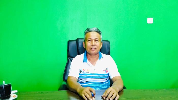 BUKAN RIVAL PEMERINTAH - Kepala Kemenag Tana Tidung, Hamzah saat ditemui di kantornya Jalan Trans Kaltara, Tideng Pale, Kecamatan Sesayap, Kabupaten Tana Tidung, Kaltara, Jumat (31/10/2025). Ia tegaskan peran Kemenag bukan sebagai rival pemerintah daerah. (TribunKaltara.com/Rismayanti)