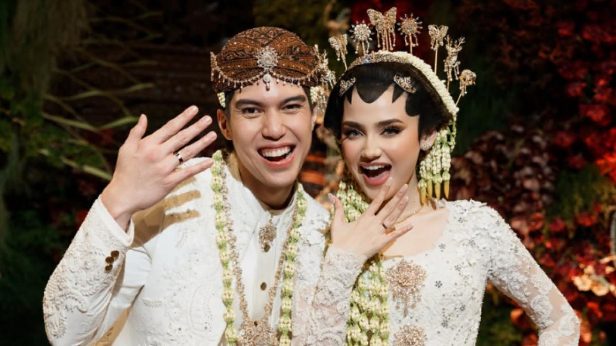 Syifa Hadju mengaku sedang menikmati momen sebagai istri El Rumi.