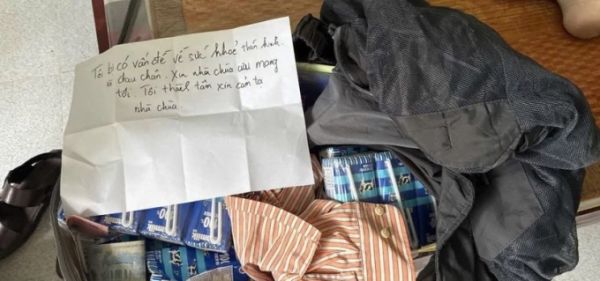 Mr. Phuc's handwritten letter and personal belongings were left at the temple