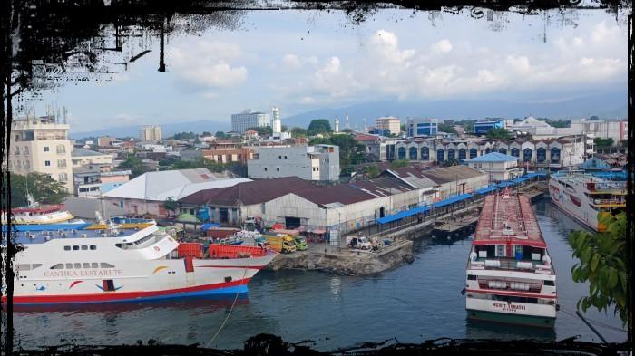 JADWAL KAPAL - Sejumlah kapal berlabuh di Pelabuhan Manado didokumentasikan beberapa waktu lalu.