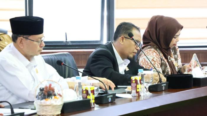 DPRD Kepri (2)