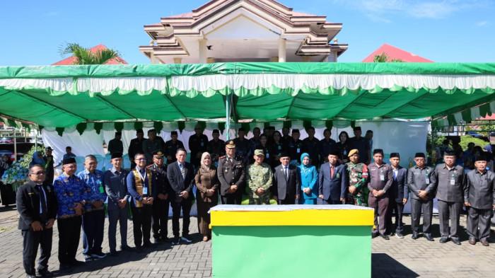 Alhabsyi memberikan penghargaan kepada pelopor penggunaan QRIS