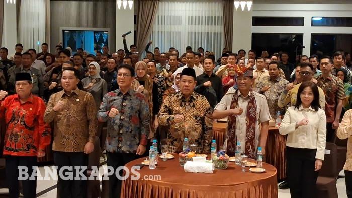 LAUNCHING POSBANKUM -- Menteri Hukum RI, Supratman Andi Agtas, melakukan launching Pos Bantuan Hukum (Posbankum) desa/kelurahan sebagai upaya memperkuat akses layanan hukum bagi masyarakat, pada Rabu (20/5/2025) malam di Rumdin Gubernur Babel.