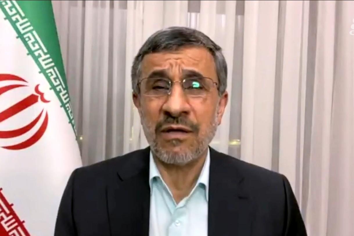 MAHMOUD AHMADINEJAD - Tangkap layar wawancara eks Presiden Iran Mahmoud Ahmadinejad bersama CNBC pada 17 Juni 2021