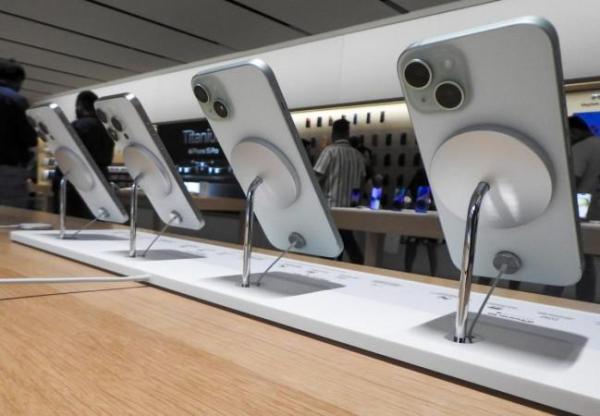 Apple blocked over $2.2 billion in potentially fraudulent App Store transactions in 2025