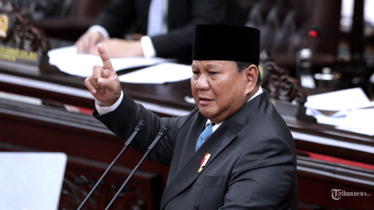 RAPAT PARIPURNA DPR - Presiden Prabowo Subianto menyampaikan pidato dalam Rapat Paripurna ke-19 DPR RI Masa Persidangan V Tahun Sidang 2025-2026 di kompleks Parlemen, Jakarta, Rabu (20/5/2026). Rapat paripurna DPR beragendakan antara lain penyampaian Kerangka Ekonomi Makro dan Pokok-Pokok Kebijakan Fiskal oleh Presiden Prabowo. TRIBUNNEWS/IRWAN RISMAWAN