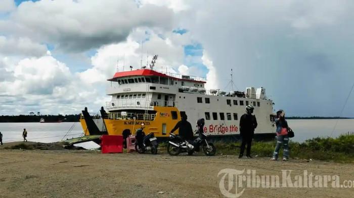 JADWAL KAPAL - Keberangkatan kapal feri KMP Manta dari Tana Tidung ke Tarakan melalui Pelabuhan Sebawang, dijadwalkan, Senin (1/12/2025). TribunKaltara.com/Rismayanti