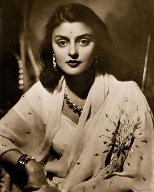 Gayatri Devi Love Story How Fell In Love With Married Sawai Man Singh Ii Of Jaipur