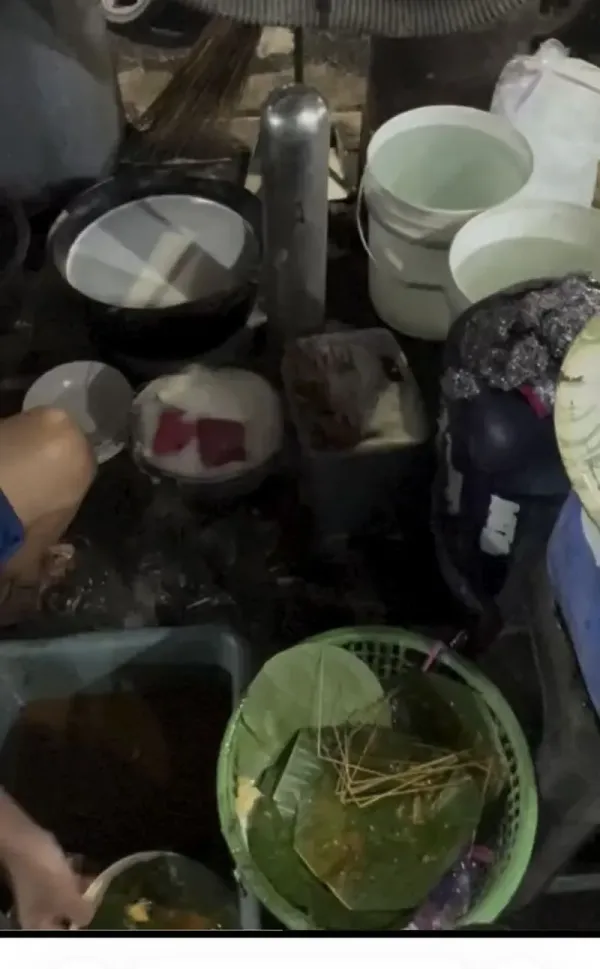 Geger Tusuk Sate Bekas Diduga Dicuci Ulang, Ini Klarifikasi Penjualnya!