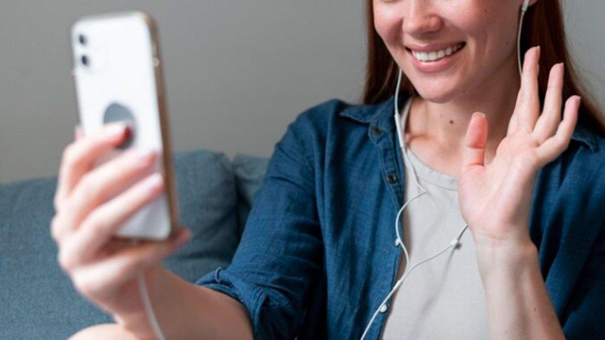 ilustrasi video call, 