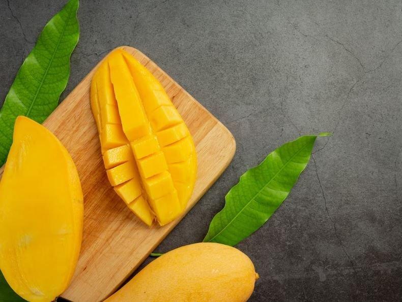 Ilustrasi buah mangga, buah yang bagus untuk MPASI