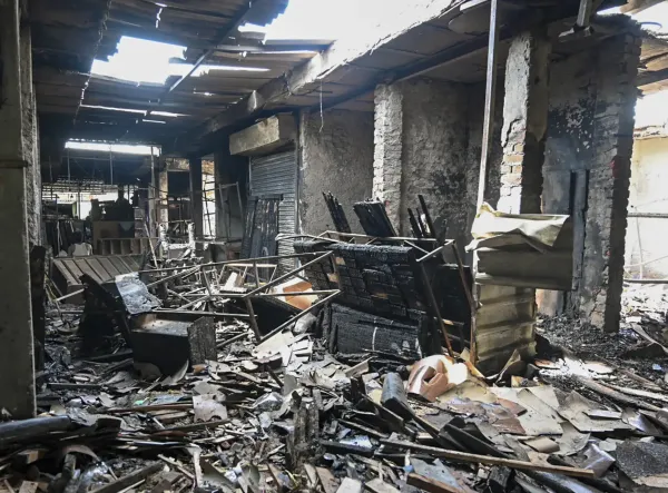 Fire breaks out in Delhi market