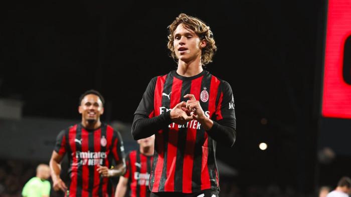 SELEBRASI - Selebrasi Christian Comotto saat bersama AC Milan.