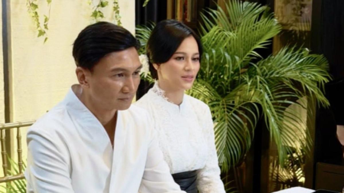 Fakta pernikahan Anji Manji dengan Desy, digelar tertutup hanya orang-orang terdekat. Sang musisi berikan mahar uang tunai sebesar Rp2.452.026.