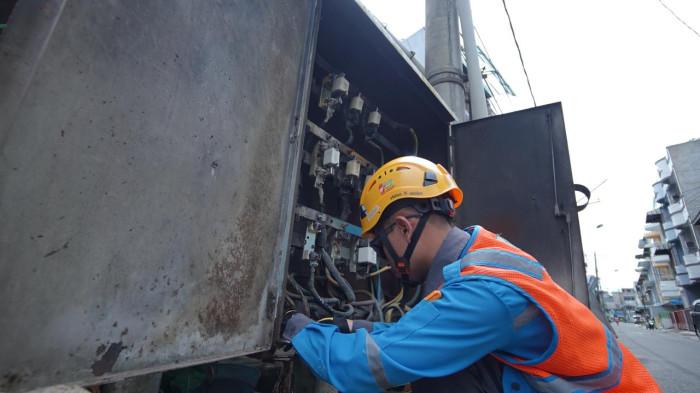 Personil PLN terus turun untuk mengupayakan penormalan