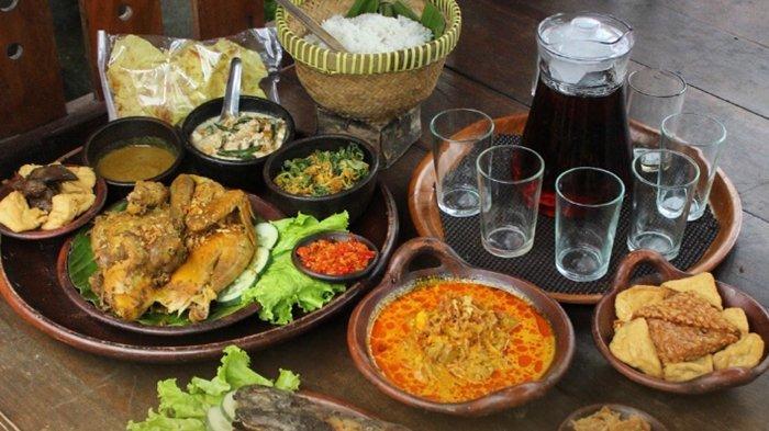 KULINER KLATEN - Menu di Omah Eyang Resto di Jalan Manisrenggo Km 0.5 Tlogo, Prambanan, Klaten, Jawa Tengah. Berikut rekomendasi kuliner enak di Klaten. (Instagram/omaheyang_resto)