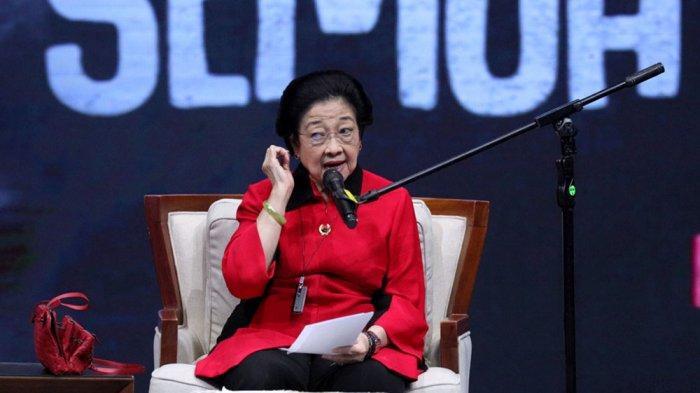 Ketua Umum PDI Perjuangan Megawati Soekarnoputri menyindir adanya sosok yang ingin menggantikan posisinya sebagai pemimpin partai.