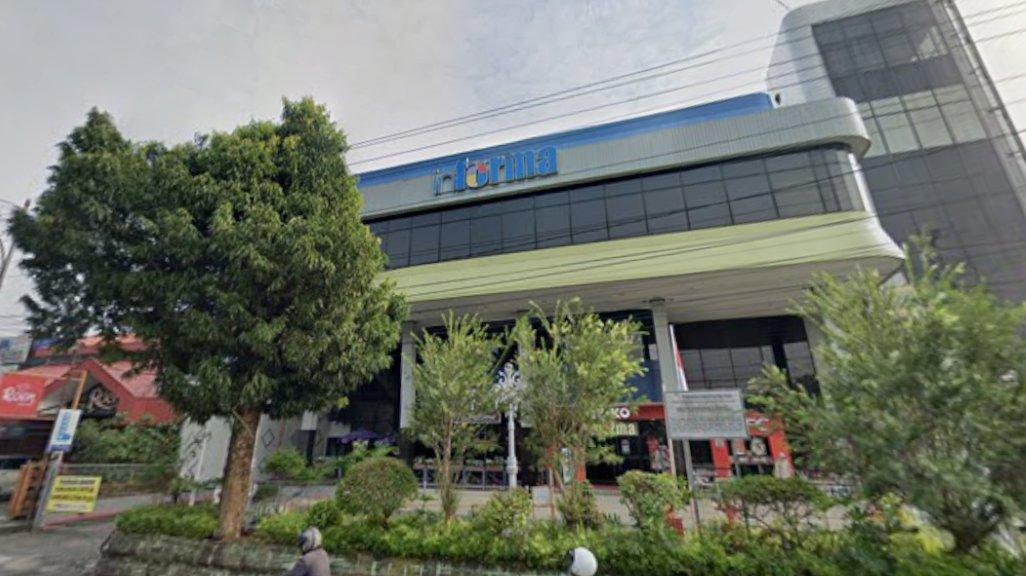 Foto Toko Informa Elektronik Purwokerto di Living Plaza Purwokerto, Jl. Jend. Sudirman No.447, Kauman Lama, Purwokerto Lor, Kecamatan Purwokerto Timur, Kabupaten Banyumas, Jawa Tengah 53116 yang diambil Google Maps pada April 2025.