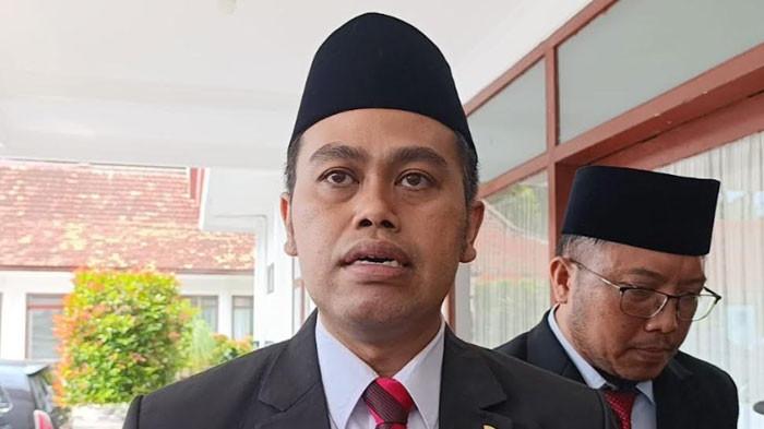 Syauqul Muhibbin atau Mas Ibin menjadi Wali Kota Blitar periode 2025–2030 dengan latar belakang organisatoris dan pendidikan pesantren. Pada awal kepemimpinannya, ia mendorong penguatan UMKM serta pembangunan kawasan Mataraman di Kota Blitar.
