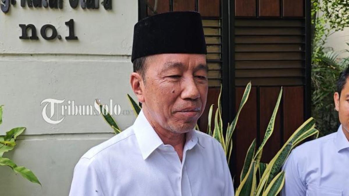 JOKOWI MAIN FILM - Mantan Presiden Jokowi diajak  main film Dayak, serius latihan akting