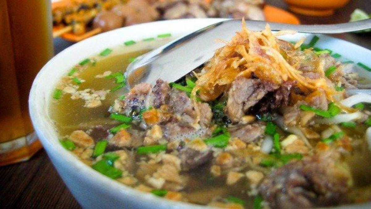 SOTO DAGING MANUSIA - Inilah fakta di balik soto dari daging manusia di Kabupaten Wonosobo Jawa Tengah, buat para penjual makanan resah. Foto: Ilustrasi Soto.