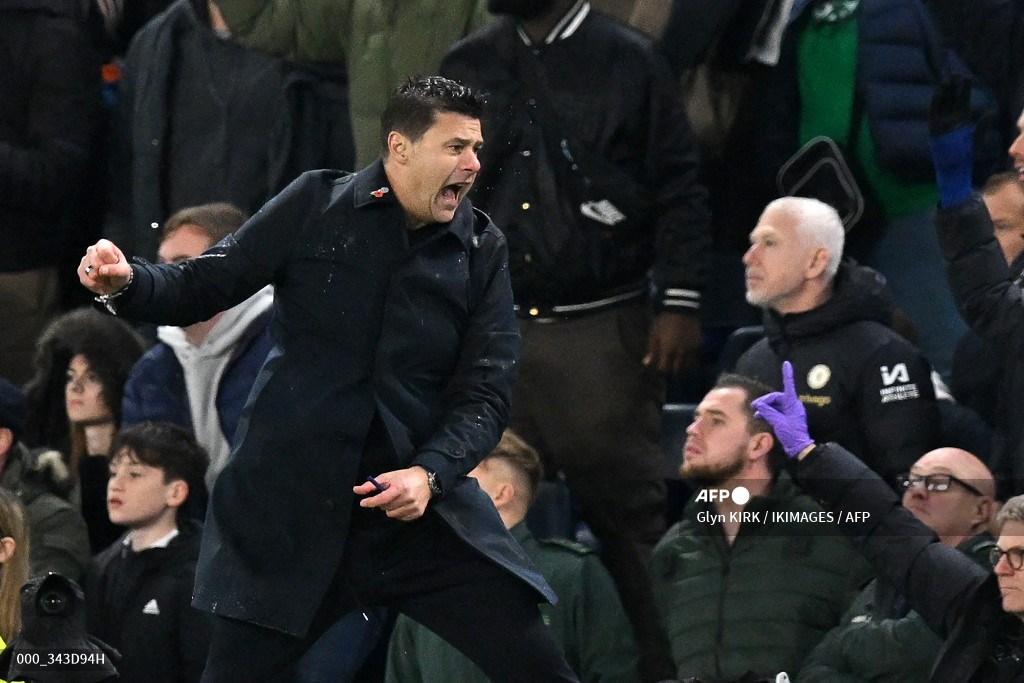 POCHETTINO - Pelatih Chelsea, Mauricio Pochettino bereaksi di pinggir lapangan selama pertandingan melawan Manchester City di Stamford Bridge pada 12 November 2023. (Foto arsip)