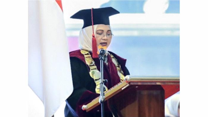 Dr. Tonika Tohri, S.Kp.,M.Kes. Rektor Institut Kesehatan Rajawali
