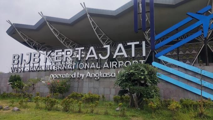 Kesiapan Bandara Kertajati untuk melayani pemberangkatan ribuan jamaah calon haji tahun 2023 ini sudah mencapai 90 persen.
