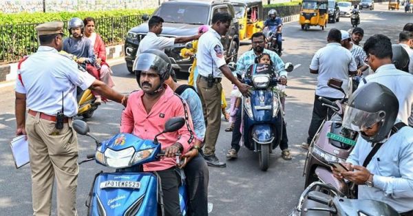 cops-checking-vizag-featured.jpg cops-checking-vizag-featured.jpg