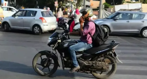 hyderabad police anti mobile phone riding driving drive hyderabad police anti mobile phone riding driving drive