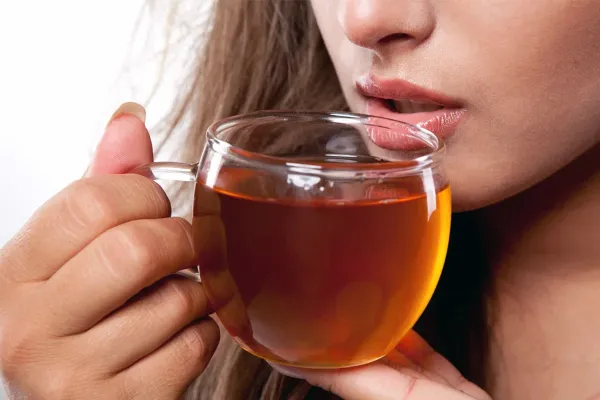 Thermogenic Effect: how hot tea helps cool your body in summer