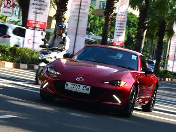 Mazda MX-5 RF saat kami jajal langsung.