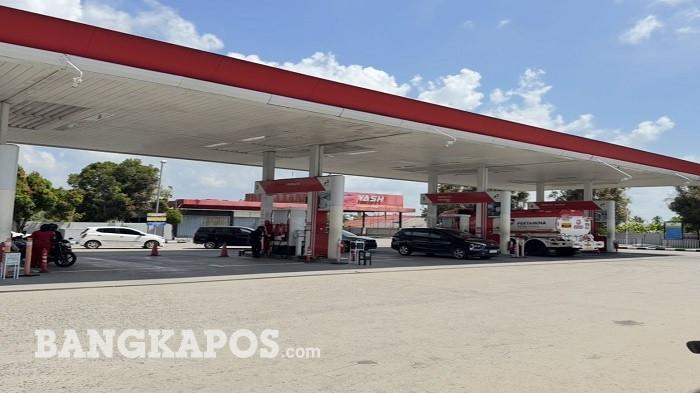 HARGA BBM NONSUBSIDI -- Penyesuaian mulai 1 Juni 2026 SPBU di Pangkalbalam, Pertamax Turbo naik menjadi Rp21.200 per liter, sementara Dexlite turun menjadi Rp23.500 per liter dan Pertamina Dex menjadi Rp25.350 per liter.