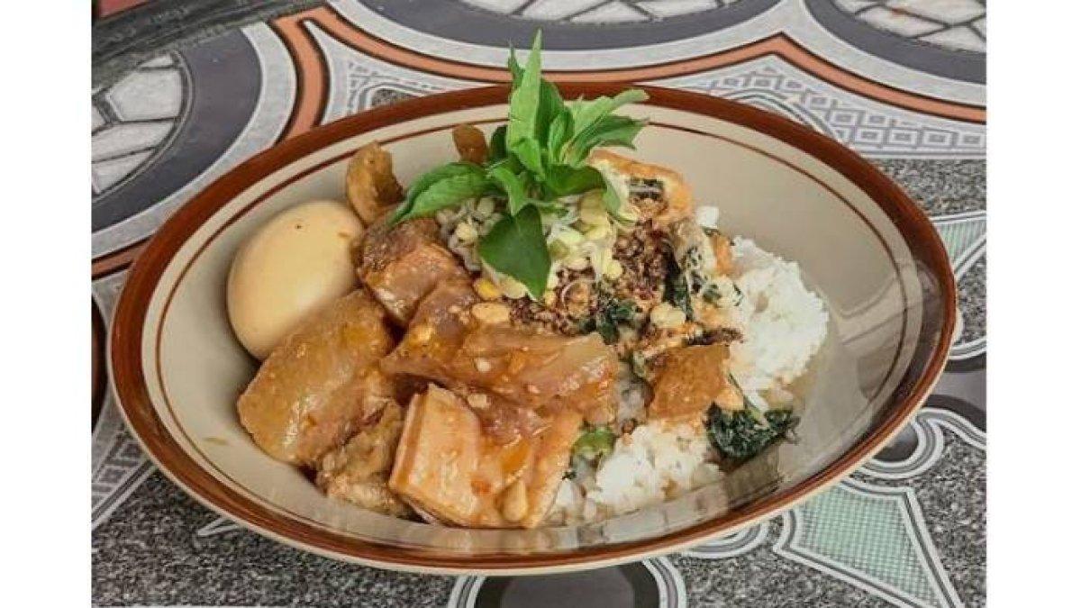 NASI TUMPANG - Nasi tumpang lethok istimewa