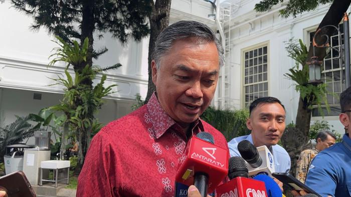 DIPANGGIL PRESIDEN - Mantan Wamenlu Dino Patti Djalal di Istana Kepresidenan, Jakarta, pada Rabu, (4/2/2026).