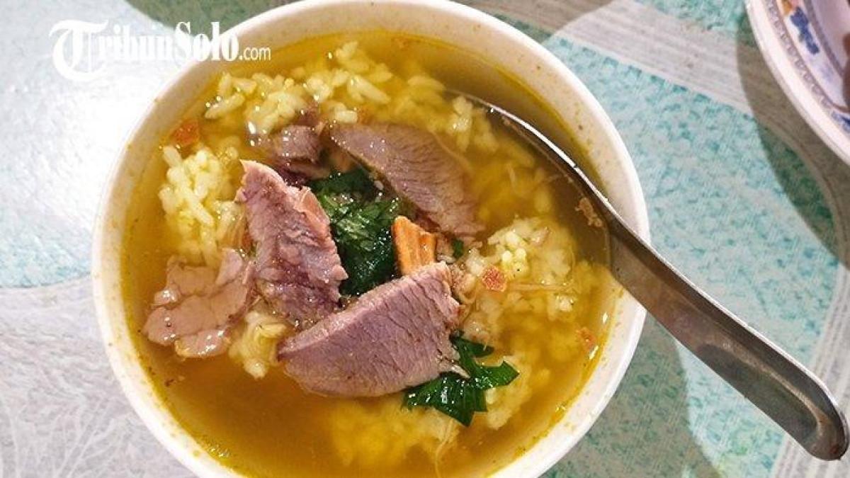 KULINER SOLO -Ilustrasi soto