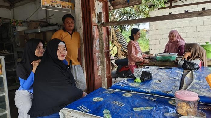 Perwakilan relawan SPPG Air Saga berharap operasional dapur kembali dibuka, Senin (1/6/2026).