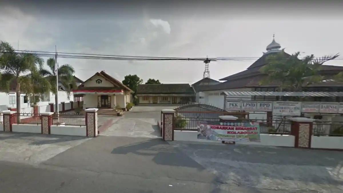 KANTOR DESA - Kantor Kepala Desa Krecek di Delanggu, Klaten, Jawa Tengah. Beginilah asal-usul nama Desa Krecek.