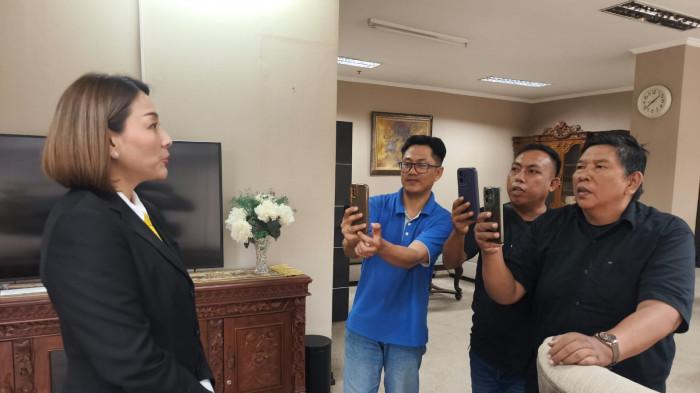 Wakil Ketua DPRD Sulut Michaela Elsiana Paruntu di DPRD Sulut