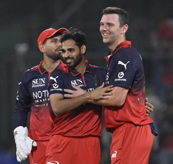 Bhuvneshwar Kumar and Josh Hazlewood led the RCB bowling attack with aplomb.